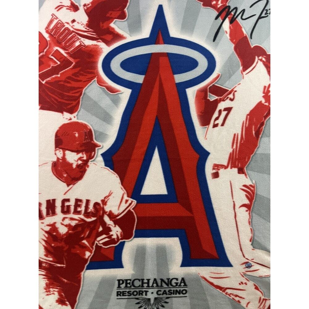 Mike Trout Angels Fleece Throw Blanket 56x46 Red MLB Stadium Giveaway - Picture 9 of 15